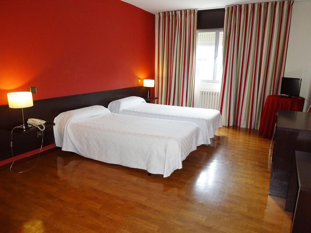 Hotel Millan Negreira Exterior foto